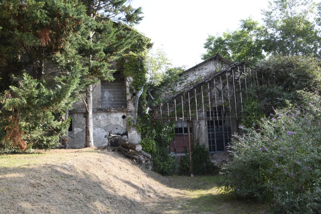 Ancien moulin à foulon et à farine, puis ancien moulin à papier, puis ancienne usine à papier Janole et Bergès achetée par la société Lacroix (Riz-Lacroix) - Mazères-Nord
