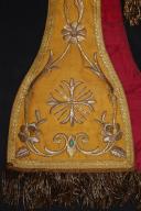 Ensemble de vêtements et ornements liturgiques