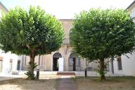ancien hôtel particulier, puis école normale, puis gendarmerie, actuellement immeuble de bureaux
