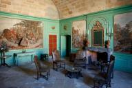 Le mobilier du salon vert