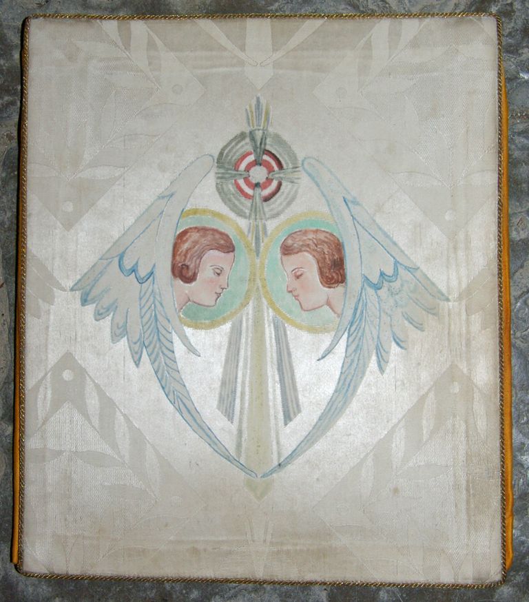 sommaire des textiles religieux de l'église de Vissec
