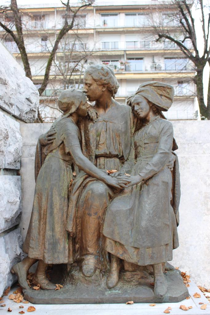 monument en souvenir des enfants du Département morts au Champ d'Honneur