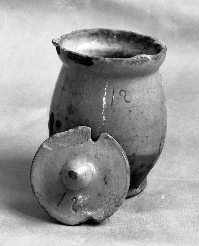 pot à conserves (pot à moutarde)