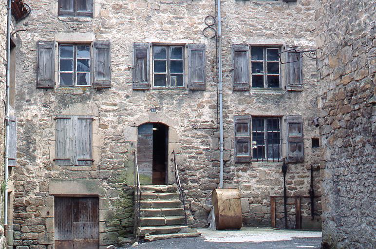 moulin à farine, moulin à foulon, tannerie, filature (filature de laine, tissage de laine) dit Moulin Tiffier, puis Boyer, Filature Boyer, puis Engles
