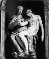 groupe sculpté : Pietà