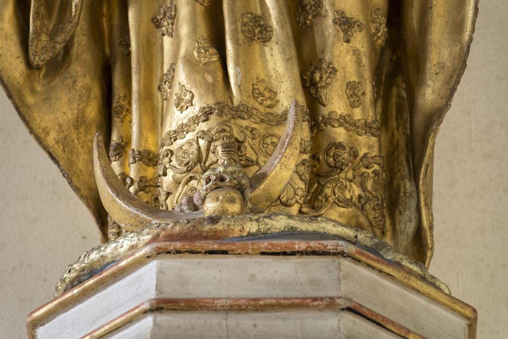 statue : Vierge