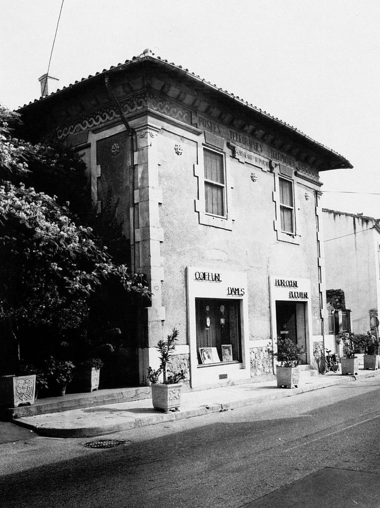 bureau de poste