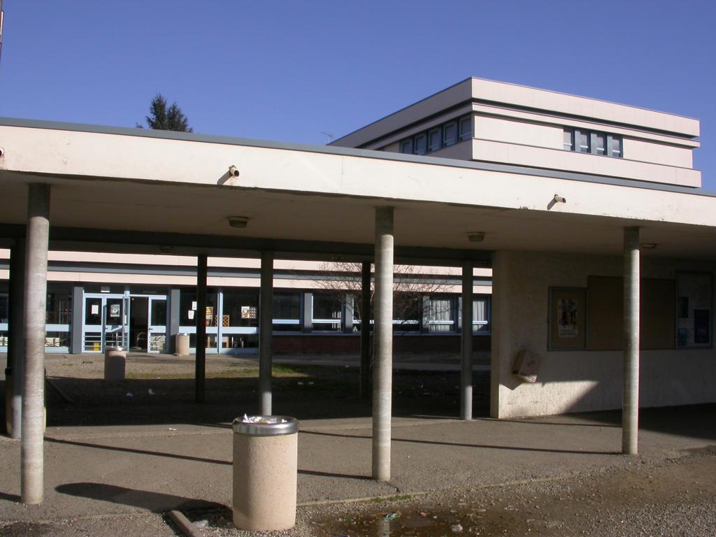 lycée polyvalent Rive gauche et lycée technique du Mirail