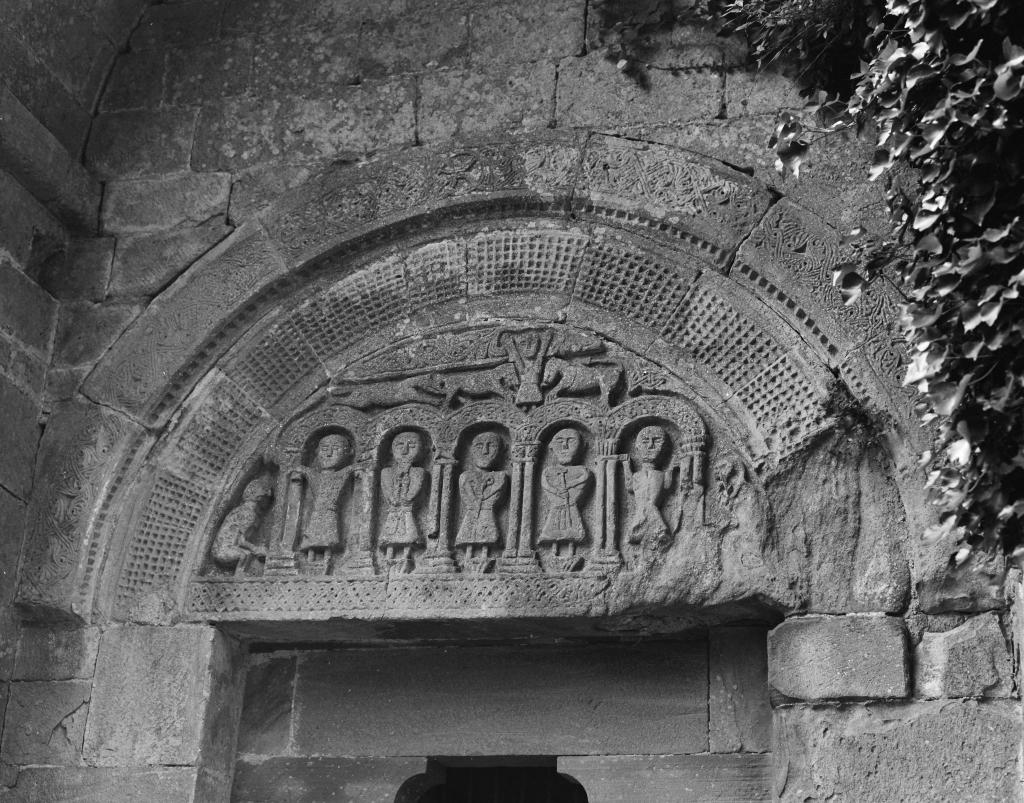 prieuré Saint-Caprais, actuellement cimetière