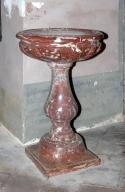bénitier (bénitier sur pied)