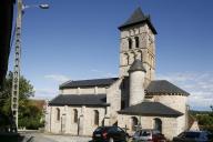 église paroissiale Saint-Namphaise puis Saint-Rémy , prieuré de bénédictins puis de chanoines de Saint-Augustin