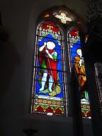 ensemble des 2 verrières à personnage (baie 0 et baie 4) : saint Georges, saint Pierre, saint Joseph et l'Enfant Jésus, d'une verrière historiée (baie 3) : l'Assomption et des 2 verrières décoratives (baies 1 à 2)