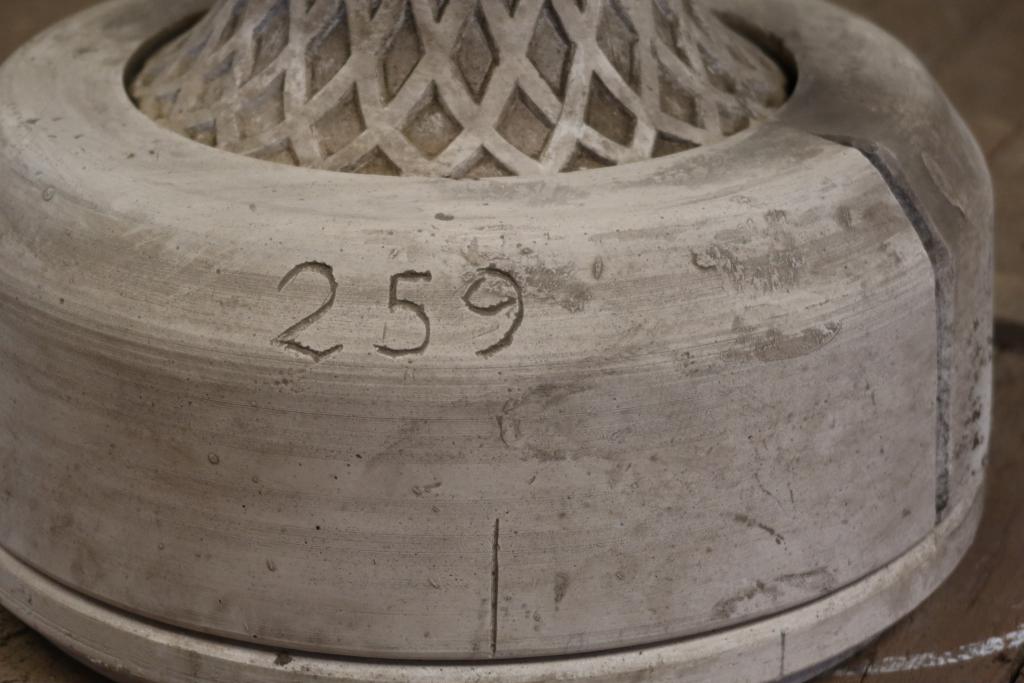 modèle et moule mère de corbeille ronde festonnée