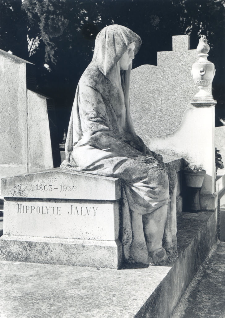 monument funéraire d'Hippolyte Jalvy