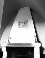 bas-relief armorié